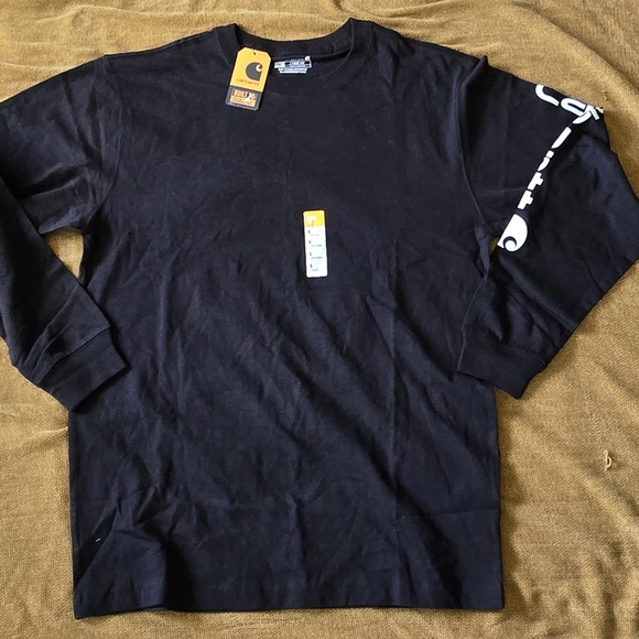 Carhartt Men Black and Burgundy Shirts - Picture 2 of 5